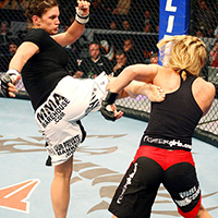 A Look At Women's MMA
