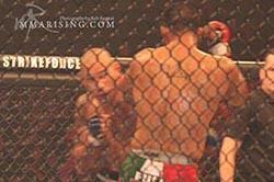 Evangelista 'Cyborg' Santos (left) vs 'Smokin'' Joe Villasenor (right)