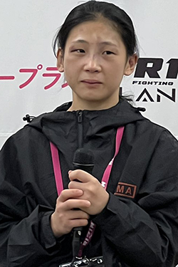 Bo Mi Lee Backstage At Landmark Vol. 12